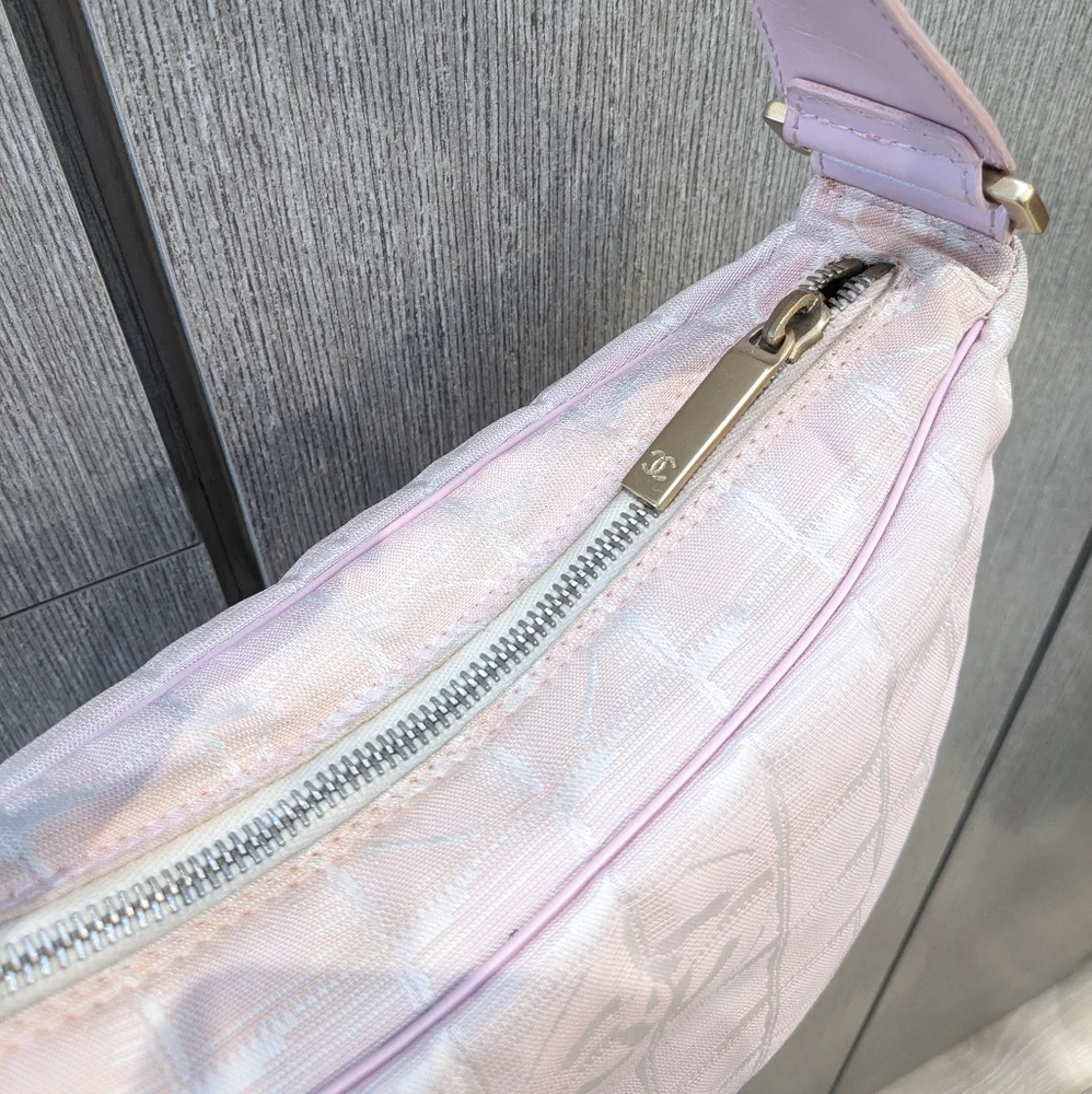 Chanel CC Travel Line Nylon Shoulder Bag (baby pink) 💗 - Picture 5 of 17